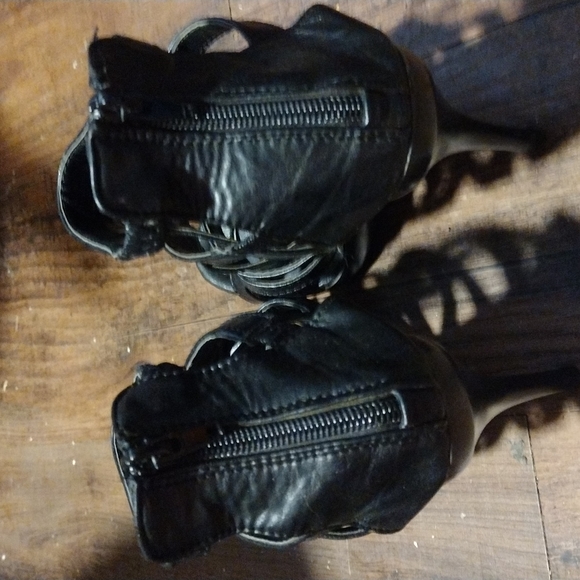 GUC Black Caged Open Toe Booties - Picture 4 of 5